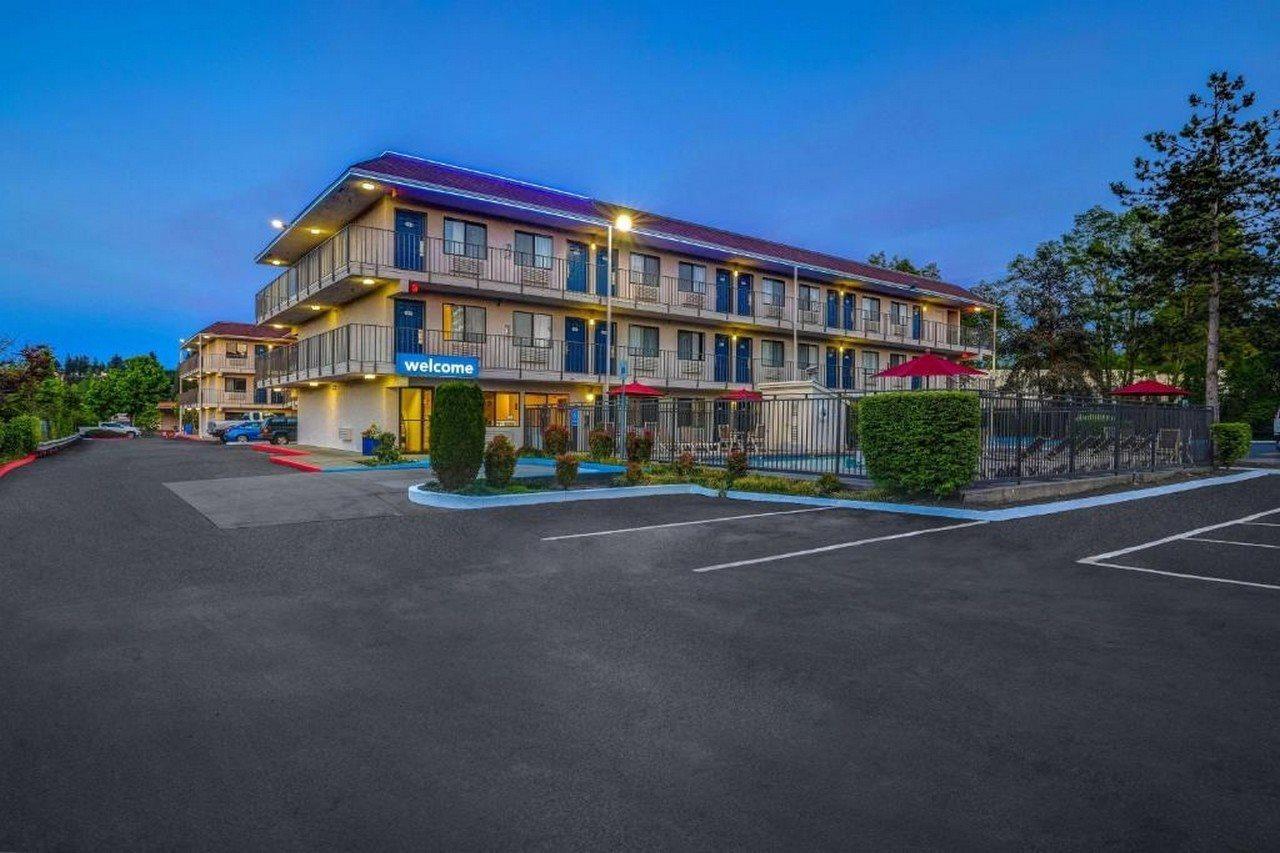 Motel 6-Kirkland, Wa - North Къркланд Екстериор снимка