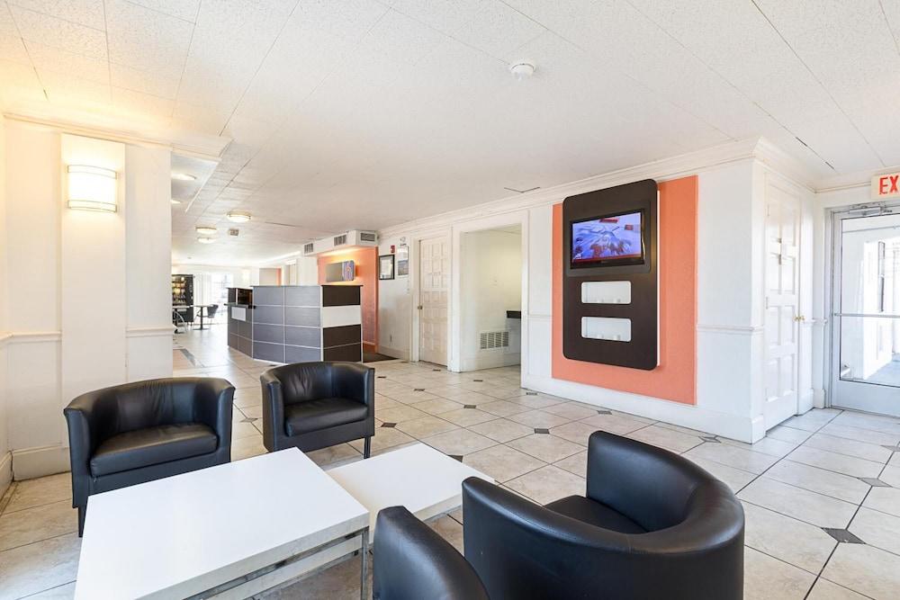 Motel 6-Kirkland, Wa - North Къркланд Екстериор снимка