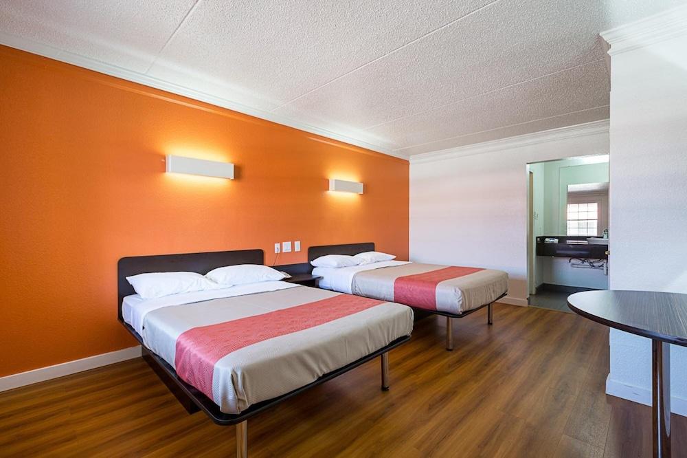 Motel 6-Kirkland, Wa - North Къркланд Екстериор снимка